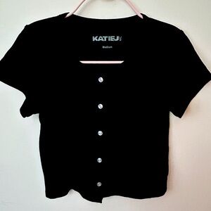 Katie J NYC Henley short sleeve ribbed cropped shirt